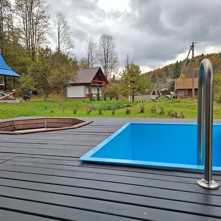 Hébergement de vacances Na Luzi Verkhne-Studenyy